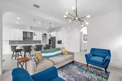 1052 SW 113th Way #1052, Pembroke Pines, FL 33025 - Photo 8