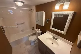 2801 Somerset Dr, Lauderdale Lakes, FL 33311 - Photo 12