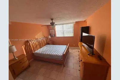 2801 Somerset Dr #105, Lauderdale Lakes, FL 33311 - Photo 16