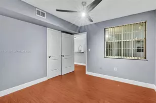 2810 N Oakland Forest Dr, Oakland Park, FL 33309 - Photo 24