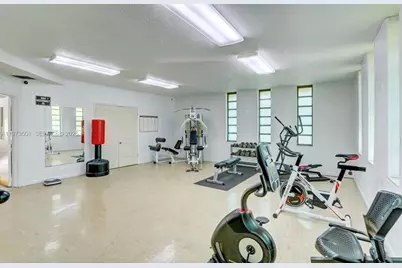 5021 W Oakland Park Blvd #104, Lauderdale Lakes, FL 33313 - Photo 6