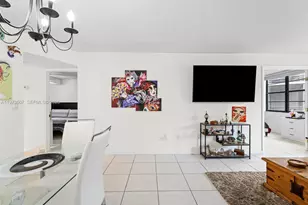 901 Colony Point Cir, Pembroke Pines, FL 33026 - Photo 22