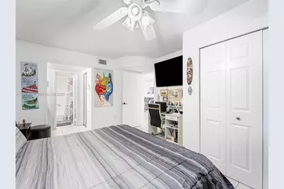 901 Colony Point Circle #304, Pembroke Pines, FL 33026 - Photo 32