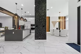 8126 NW 48th Terrace, Doral, FL 33166 - Photo 12