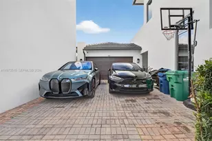 8126 NW 48th Terrace, Doral, FL 33166 - Photo 68