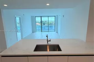 9201 E Bay Harbor Dr, Bay Harbor Islands, FL 33154 - Photo 6