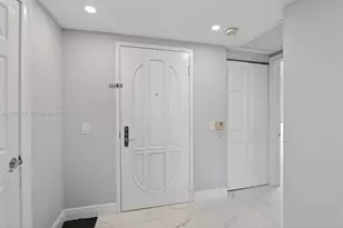 3370 Hidden Bay Dr, Aventura, FL 33180 - Photo 16