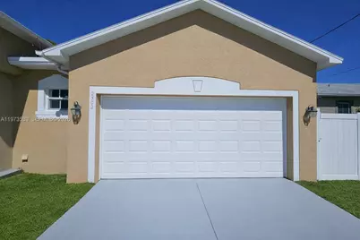 2502 W 10th St #2502, Lehigh Acres, FL 33971 - Photo 2