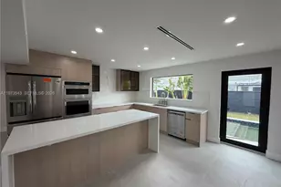 9410 SW 55th St, Miami, FL 33165 - Photo 6