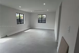 9410 SW 55th St, Miami, FL 33165 - Photo 12