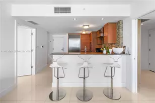 6801 Collins Ave, Miami Beach, FL 33141 - Photo 10
