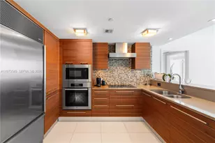 6801 Collins Ave, Miami Beach, FL 33141 - Photo 8