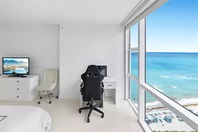 6801 Collins Ave #LPH06 Doorlph14, Miami Beach, FL 33141 - Photo 16
