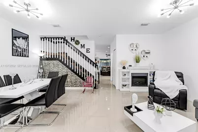 1687 SE 30th St, Homestead, FL 33035 - Photo 16