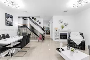 1687 SE 30th St, Homestead, FL 33035 - Photo 16