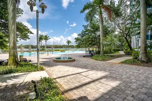 2641 N Flamingo Rd, Sunrise, FL 33323 - Photo 30