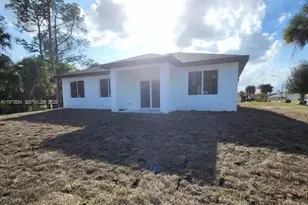 718 Robert Ave, Lehigh Acres, FL 33936 - Photo 4