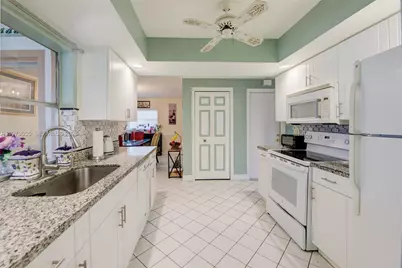 995 NW 74th Ave, Margate, FL 33063 - Photo 18