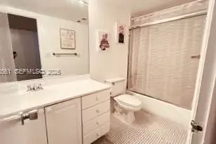19370 Collins Ave, Sunny Isles Beach, FL 33160 - Photo 16