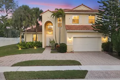 751 SW 191st Ave, Pembroke Pines, FL 33029 - Photo 1