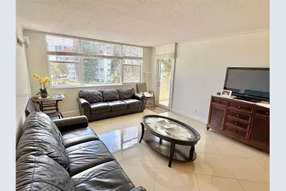 3180 S Ocean Dr #221, Hallandale Beach, FL 33009 - Photo 2