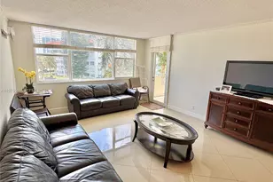 3180 S Ocean Dr, Hallandale Beach, FL 33009 - Photo 2