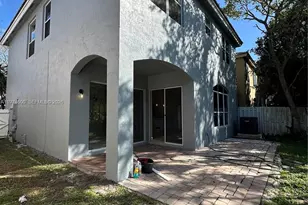 4946 SW 38th Way, Hollywood, FL 33312 - Photo 2