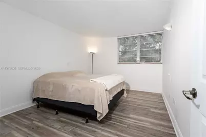 8889 Fontainebleau Blvd #201, Miami, FL 33172 - Photo 14