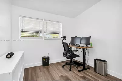 272 NW 31st Ave, Fort Lauderdale, FL 33311 - Photo 10