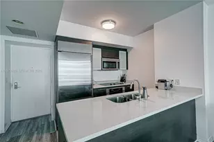 500 Brickell Ave, Miami, FL 33131 - Photo 8