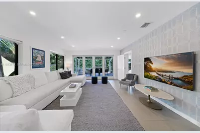 114 5th Dilido Ter, Miami Beach, FL 33139 - Photo 2