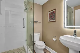 704 N Ocean Blvd, Pompano Beach, FL 33062 - Photo 18