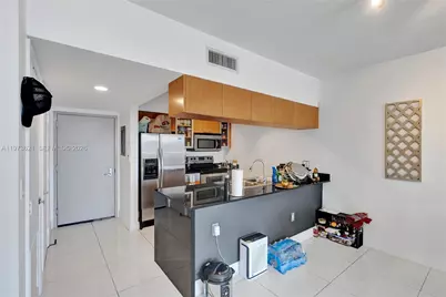 1750 N Bayshore Dr #2510, Miami, FL 33132 - Photo 14