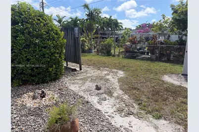 100 NE 212th Ter, Miami Gardens, FL 33179 - Photo 18