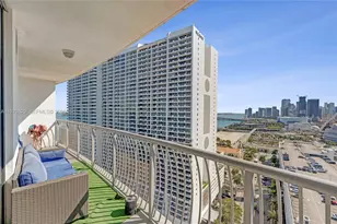 1750 N Bayshore Dr, Miami, FL 33132 - Photo 32