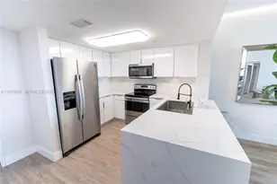 19501 W Country Club Dr, Aventura, FL 33180 - Photo 4