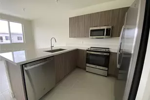 6453 NW 102nd Path, Doral, FL 33178 - Photo 4