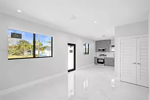 12120 SW 219th St, Miami, FL 33170 - Photo 10