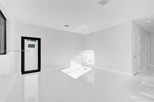 12120 SW 219th St, Miami, FL 33170 - Photo 16