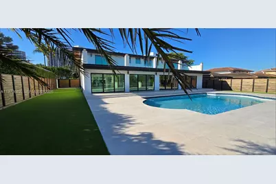 406 Holiday Dr, Hallandale Beach, FL 33009 - Photo 24