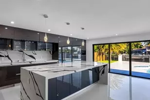 406 Holiday Dr, Hallandale Beach, FL 33009 - Photo 10