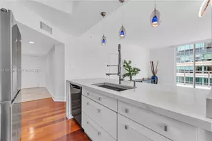 1155 Brickell Bay Dr, Miami, FL 33131 - Photo 14