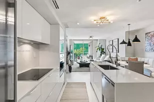 9521 E Bay Harbor Dr, Bay Harbor Islands, FL 33154 - Photo 18