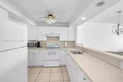 3725 S Ocean Dr #905, Hollywood, FL 33019 - Photo 16