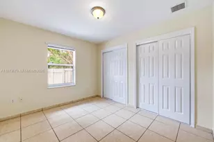 3072 NW 14th St, Miami, FL 33125 - Photo 16