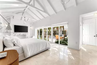 6675 Roxbury Ln, Miami Beach, FL 33141 - Photo 32