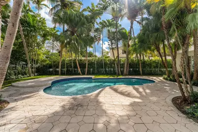 6675 Roxbury Ln, Miami Beach, FL 33141 - Photo 14