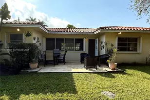 845 Fairway Dr, Miami Beach, FL 33141 - Photo 24