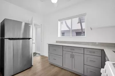 319 80th St #3, Miami Beach, FL 33141 - Photo 12