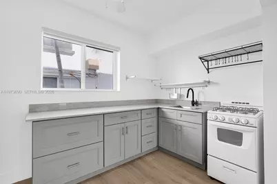 319 80th St #3, Miami Beach, FL 33141 - Photo 34